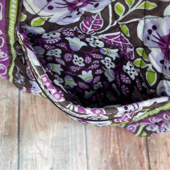 Vera Bradley Plum Petals Hipster Crossbody
Bag Shoulder green/purple - Picture 5 of 14